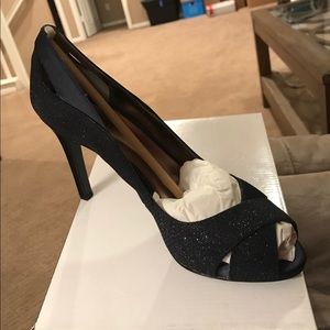 Alfani open toe pumps size 9 New in box.